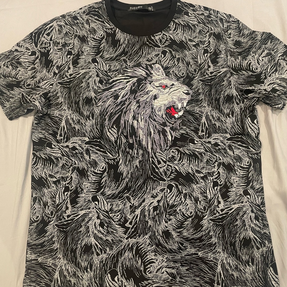 Hudson Outerwear Black and Gray Short Sleeve Tee with Textured Pattern